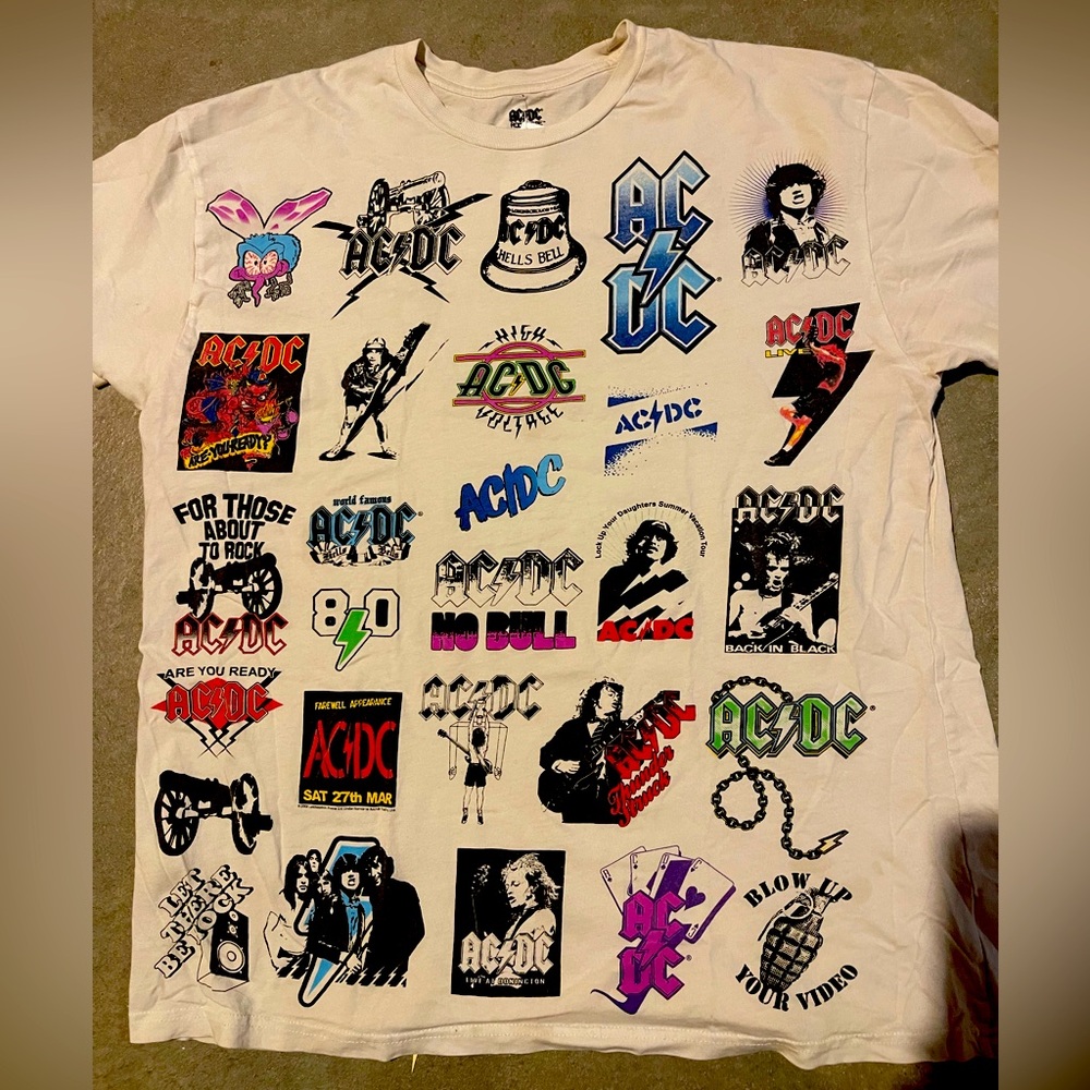 Vintage AC/DC all over logo T-shirt